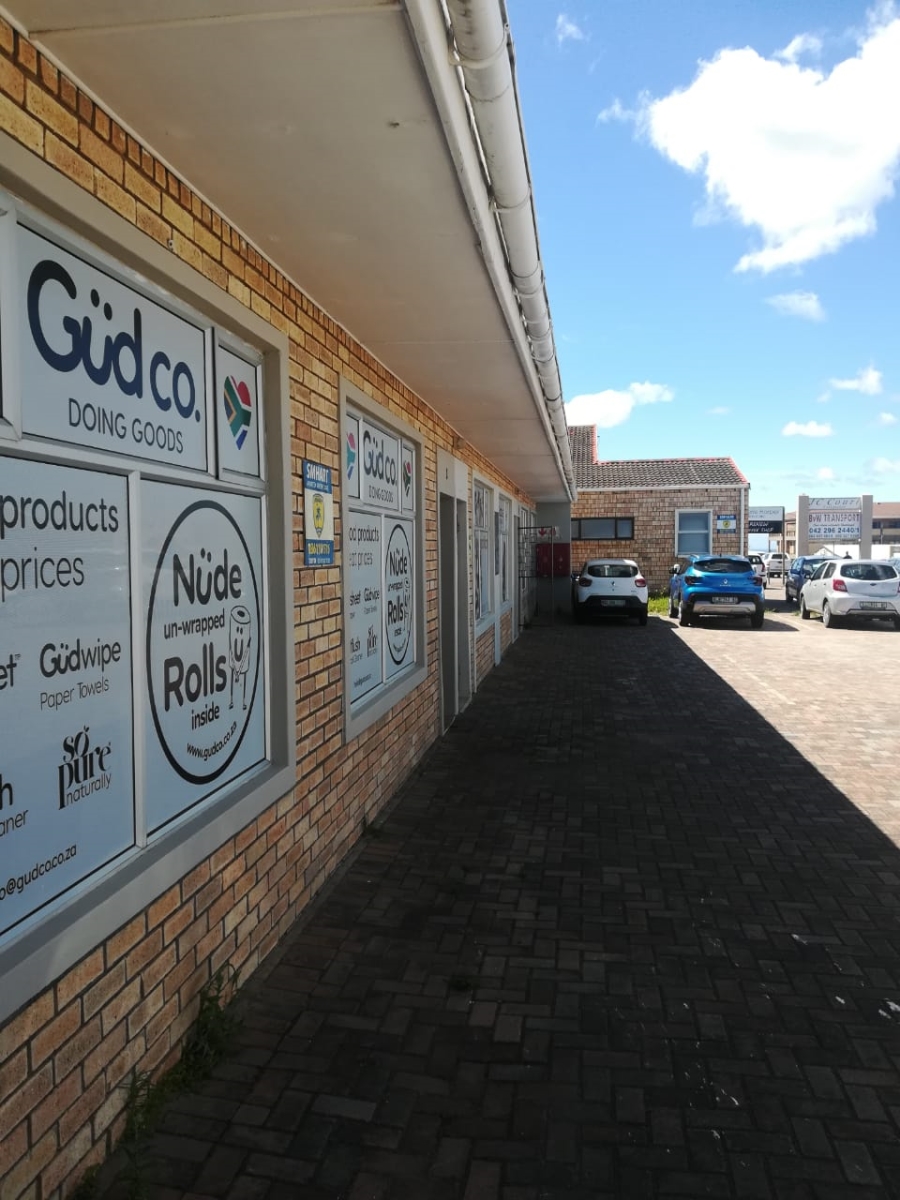 Commercial Property for Sale in Wavecrest Eastern Cape